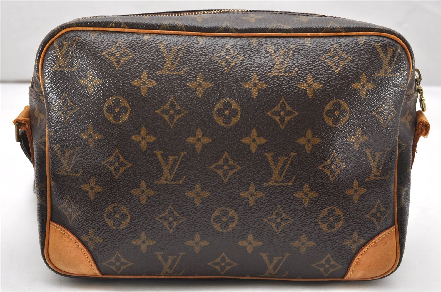 Authentic Louis Vuitton Monogram Nile Shoulder Cross Body Bag M45244 Junk 3307K