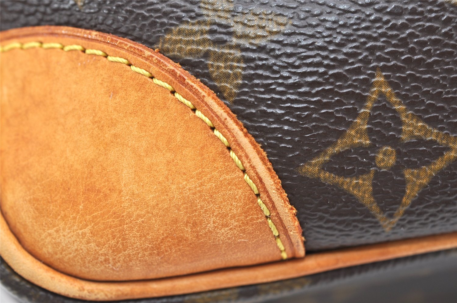 Authentic Louis Vuitton Monogram Nile Shoulder Cross Body Bag M45244 Junk 3307K