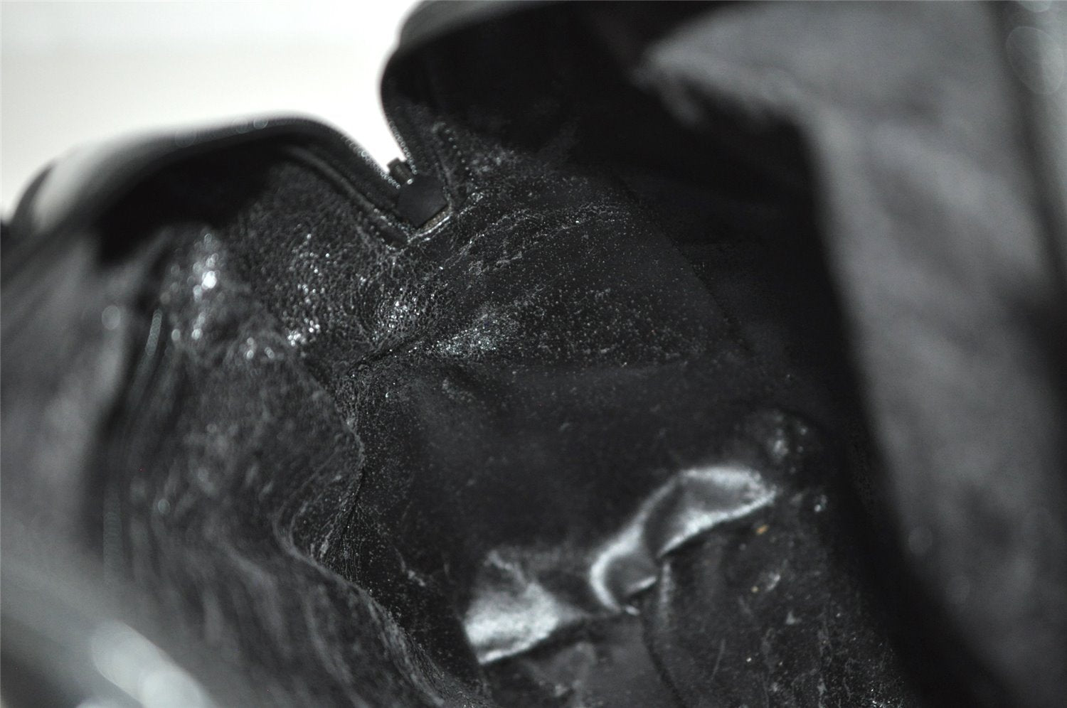 Authentic GUCCI Vintage 2Way Shoulder Hand Bag Purse Enamel Black Junk 3308J