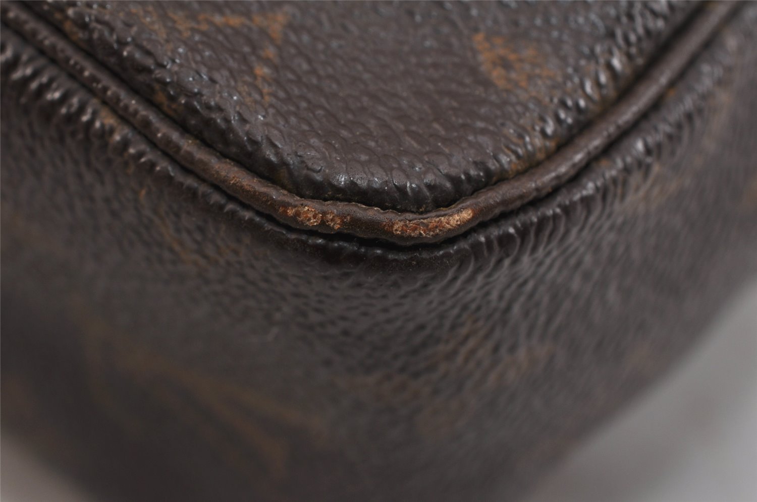 Authentic Louis Vuitton Monogram Trousse Toilette 28 Clutch Bag M47522 LV 3308K