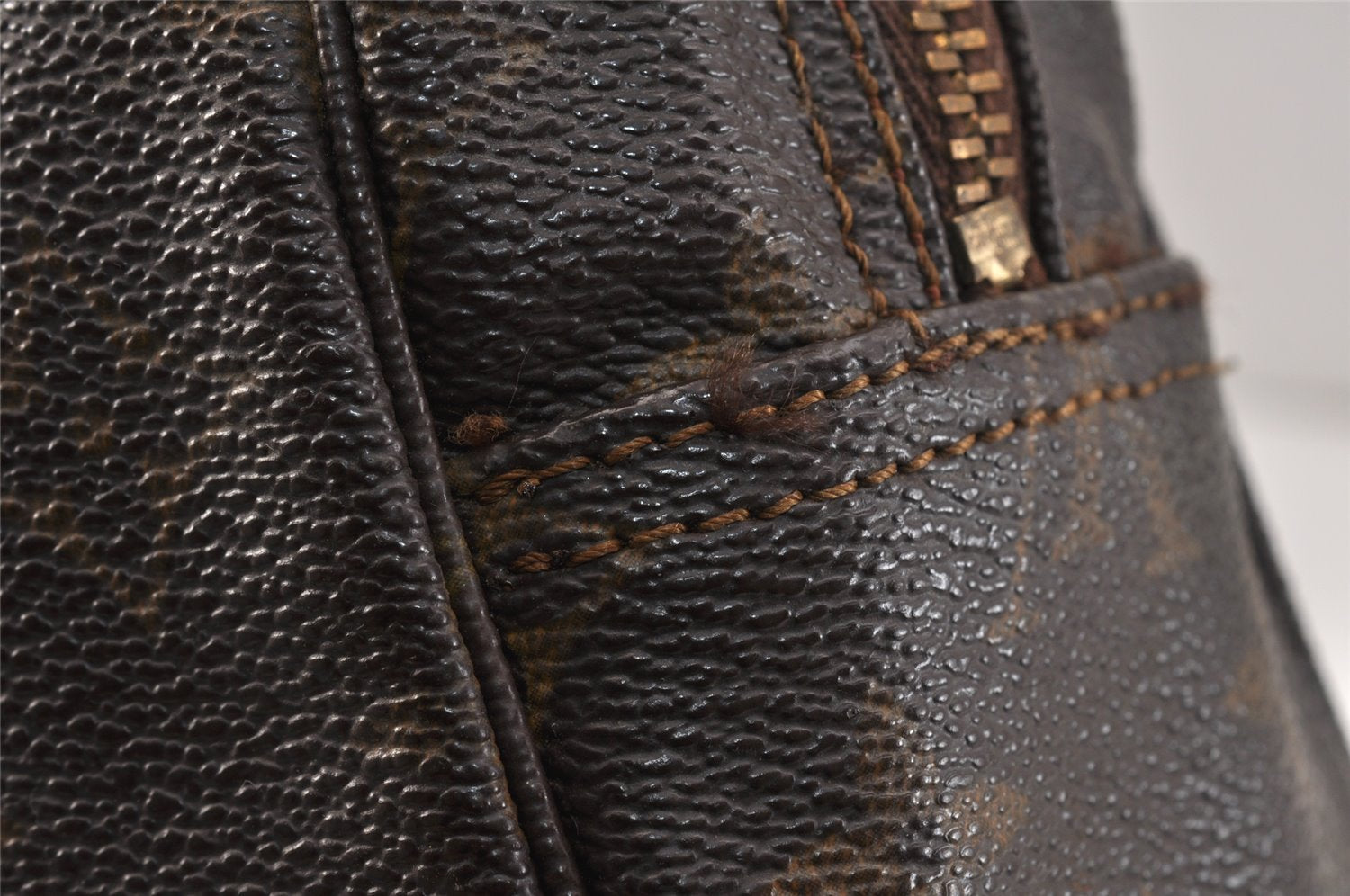 Authentic Louis Vuitton Monogram Trousse Toilette 28 Clutch Bag M47522 LV 3308K