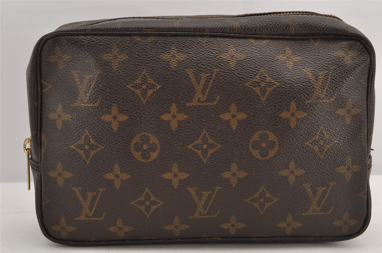 Auth Louis Vuitton Monogram Trousse Toilette 23 Clutch Hand Bag M47524 LV 3310K