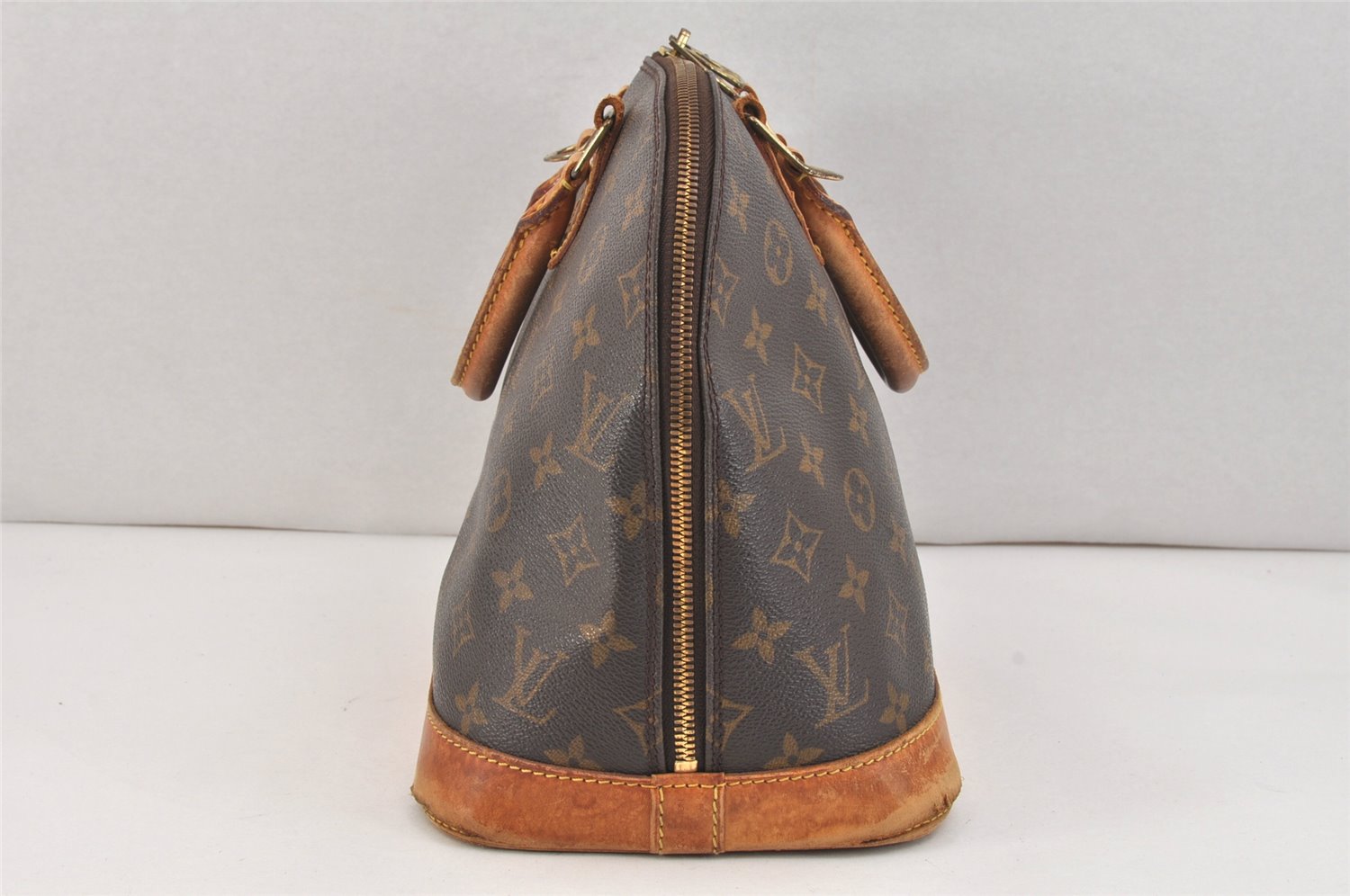 Authentic Louis Vuitton Monogram Alma Hand Bag Purse M51130 LV 3311K