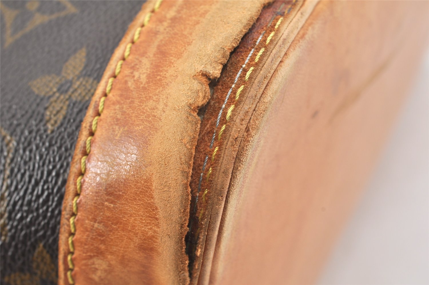 Authentic Louis Vuitton Monogram Alma Hand Bag Purse M51130 LV 3311K