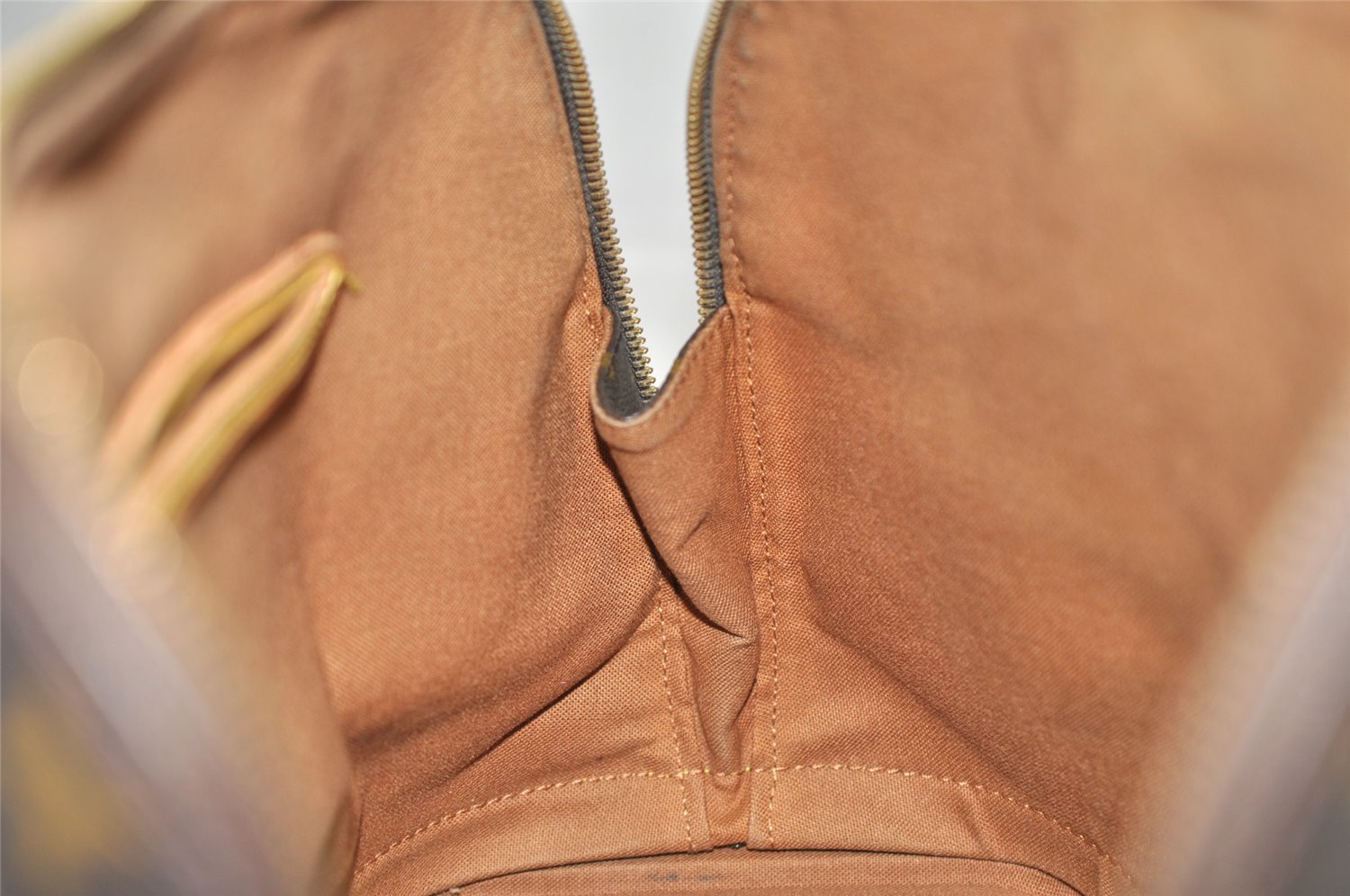 Authentic Louis Vuitton Monogram Alma Hand Bag Purse M51130 LV 3311K