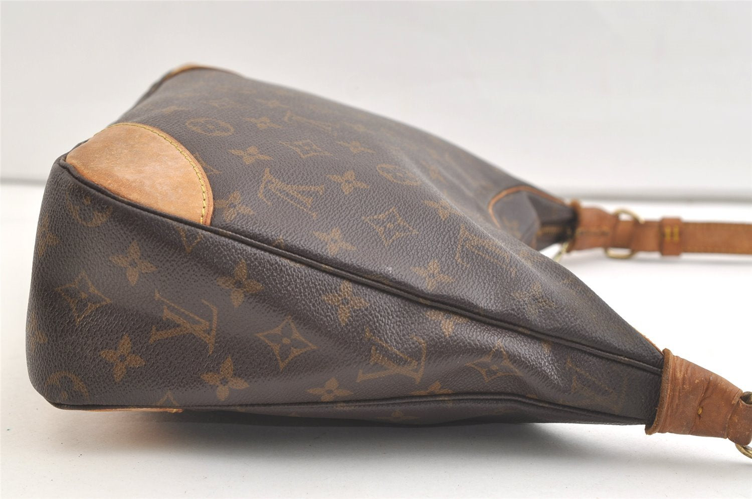 Authentic Louis Vuitton Monogram Boulogne 30 Shoulder Cross Bag M52165 LV 3312K