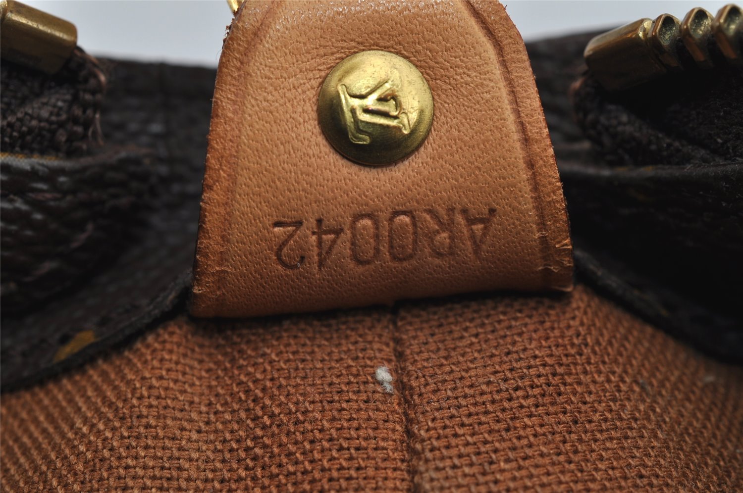 Authentic Louis Vuitton Monogram Cabas Mezzo Shoulder Tote Bag M51151 Junk 3317I