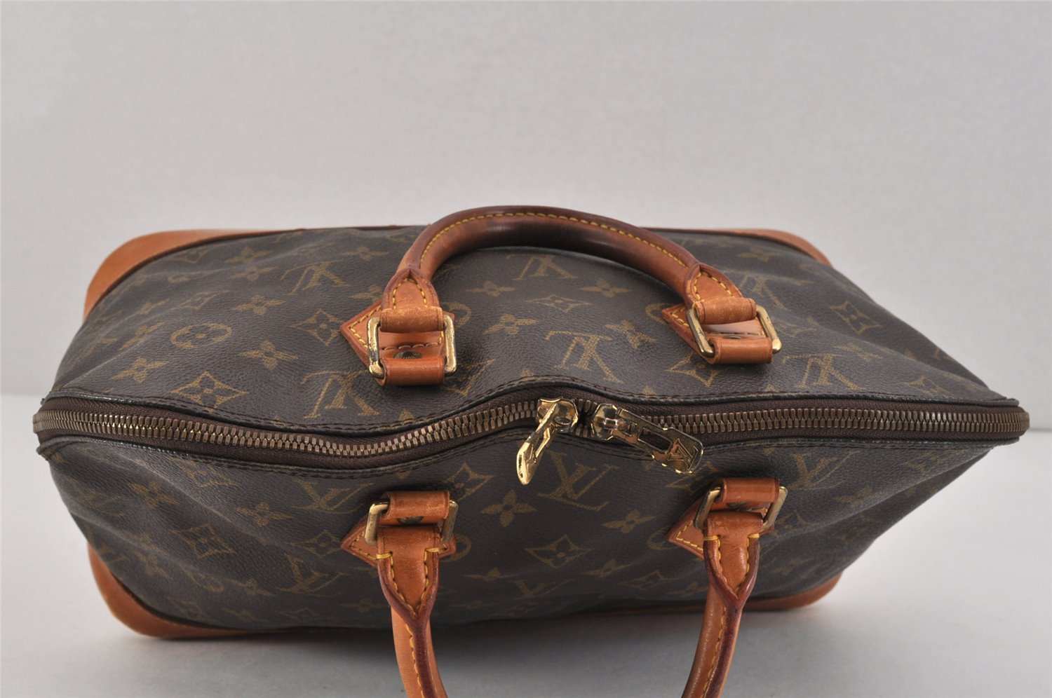 Authentic Louis Vuitton Monogram Alma Hand Bag Purse M51130 LV 3317K
