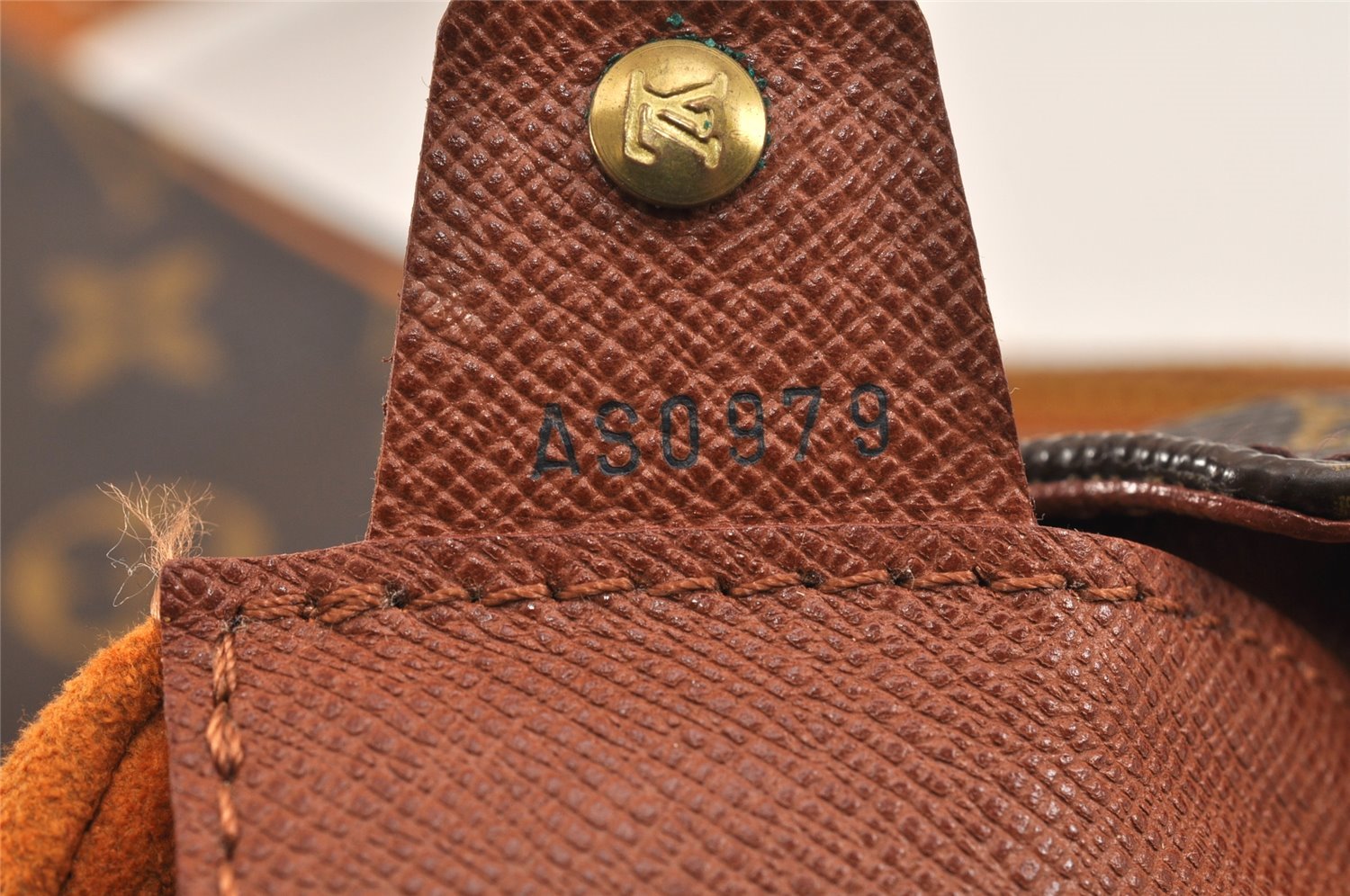 Authentic Louis Vuitton Monogram Musette Shoulder Cross Body Bag M51256 LV 3322K