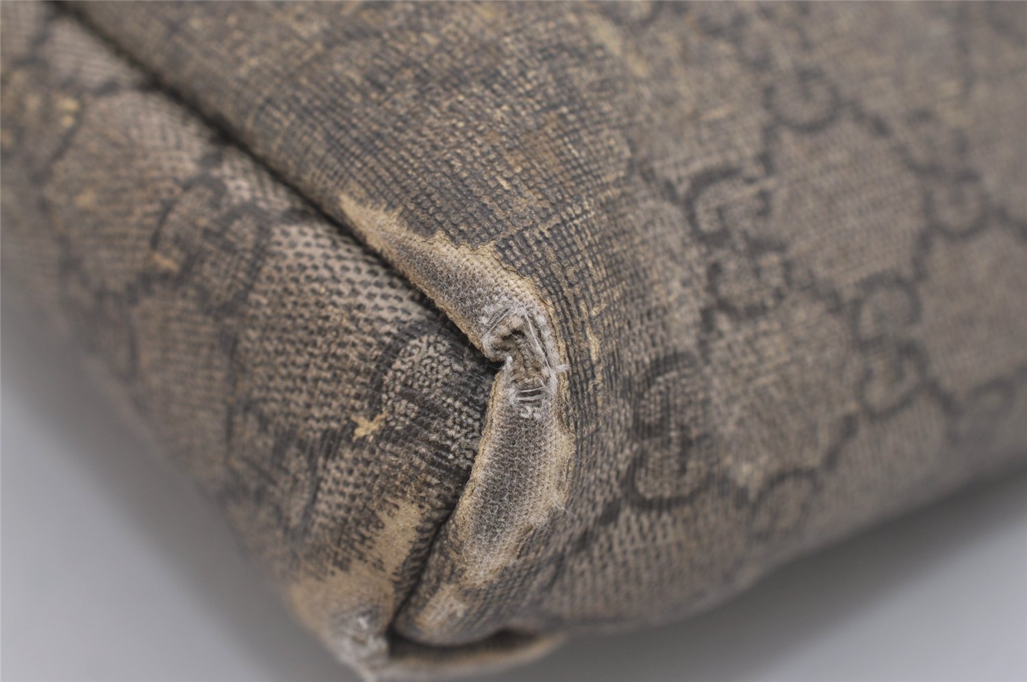 Authentic GUCCI Shoulder Cross Body Bag Purse GG PVC Leather 223666 Brown 3323J