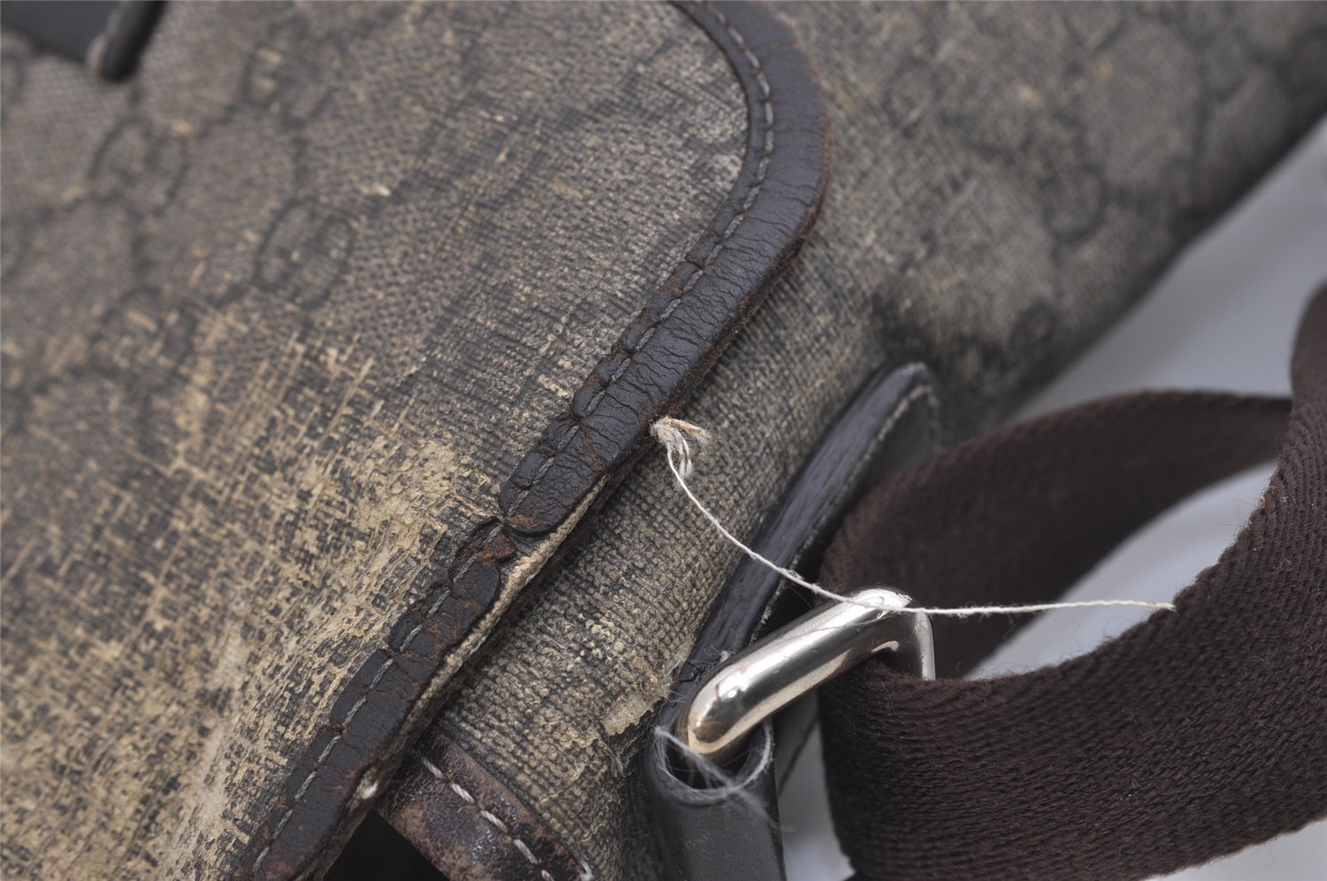 Authentic GUCCI Shoulder Cross Body Bag Purse GG PVC Leather 223666 Brown 3323J