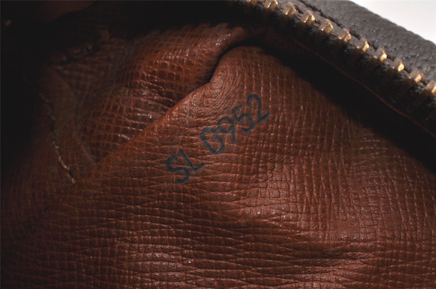 Authentic Louis Vuitton Monogram Compiegne 28 Clutch Hand Bag M51845 LV 3323K