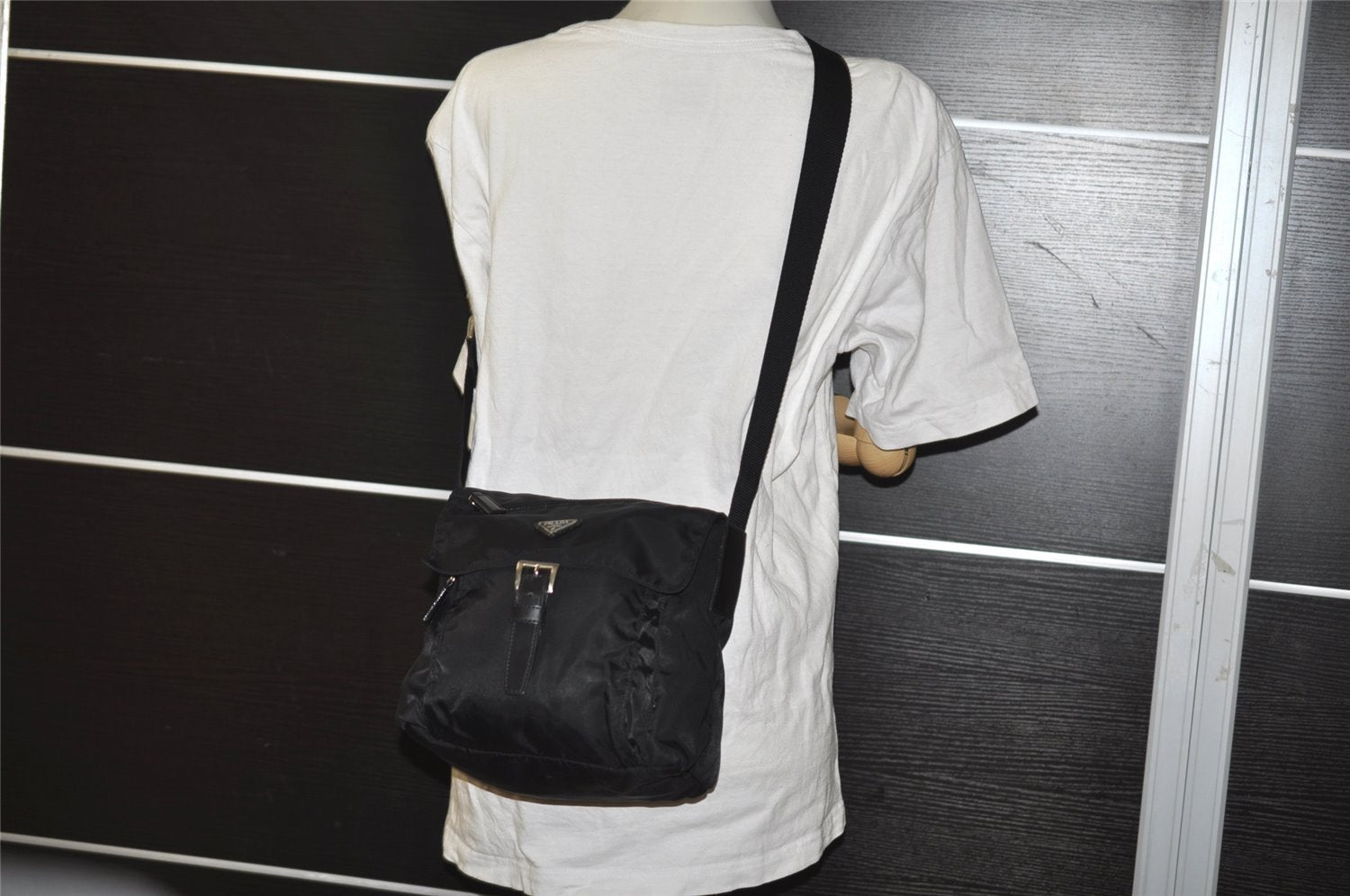Authentic PRADA Nylon Tessuto Leather Shoulder Cross Body Bag Purse Black 3324I