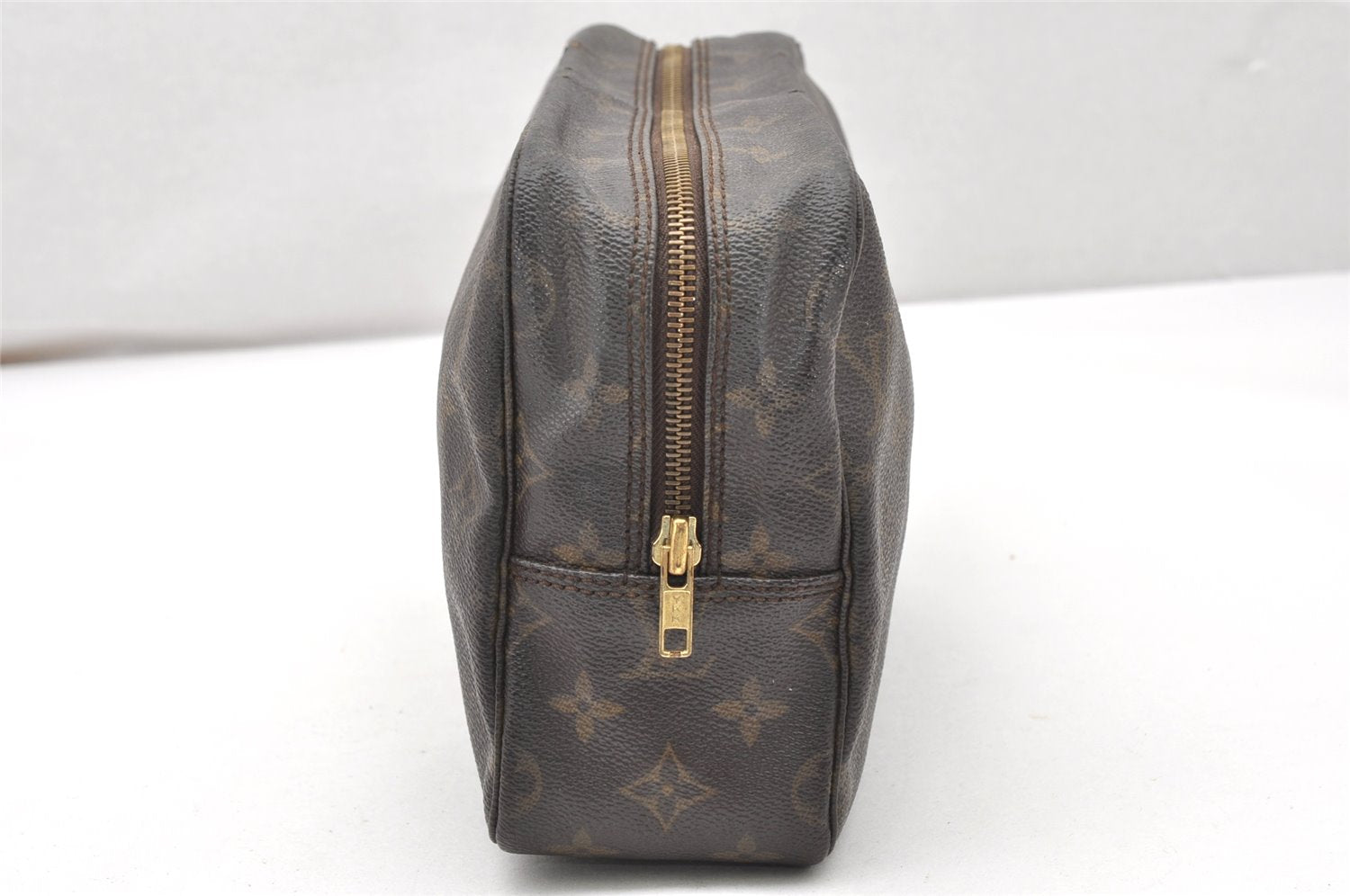 Auth Louis Vuitton Monogram Trousse Toilette 28 Clutch Hand Bag M47522 LV 3324K