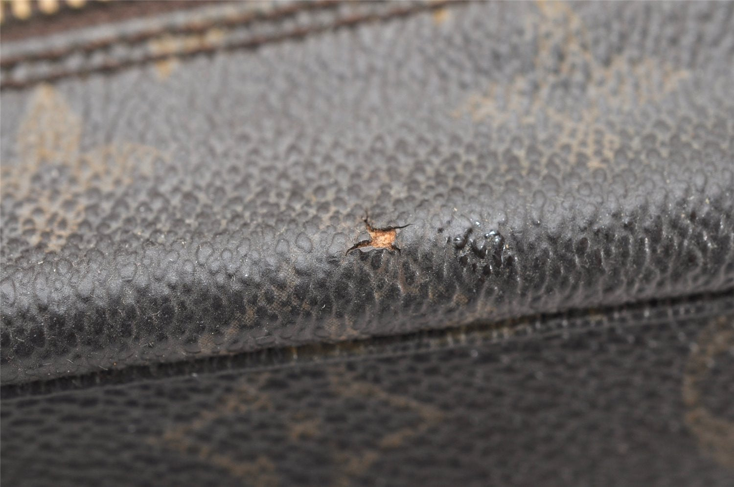 Auth Louis Vuitton Monogram Trousse Toilette 28 Clutch Hand Bag M47522 LV 3324K