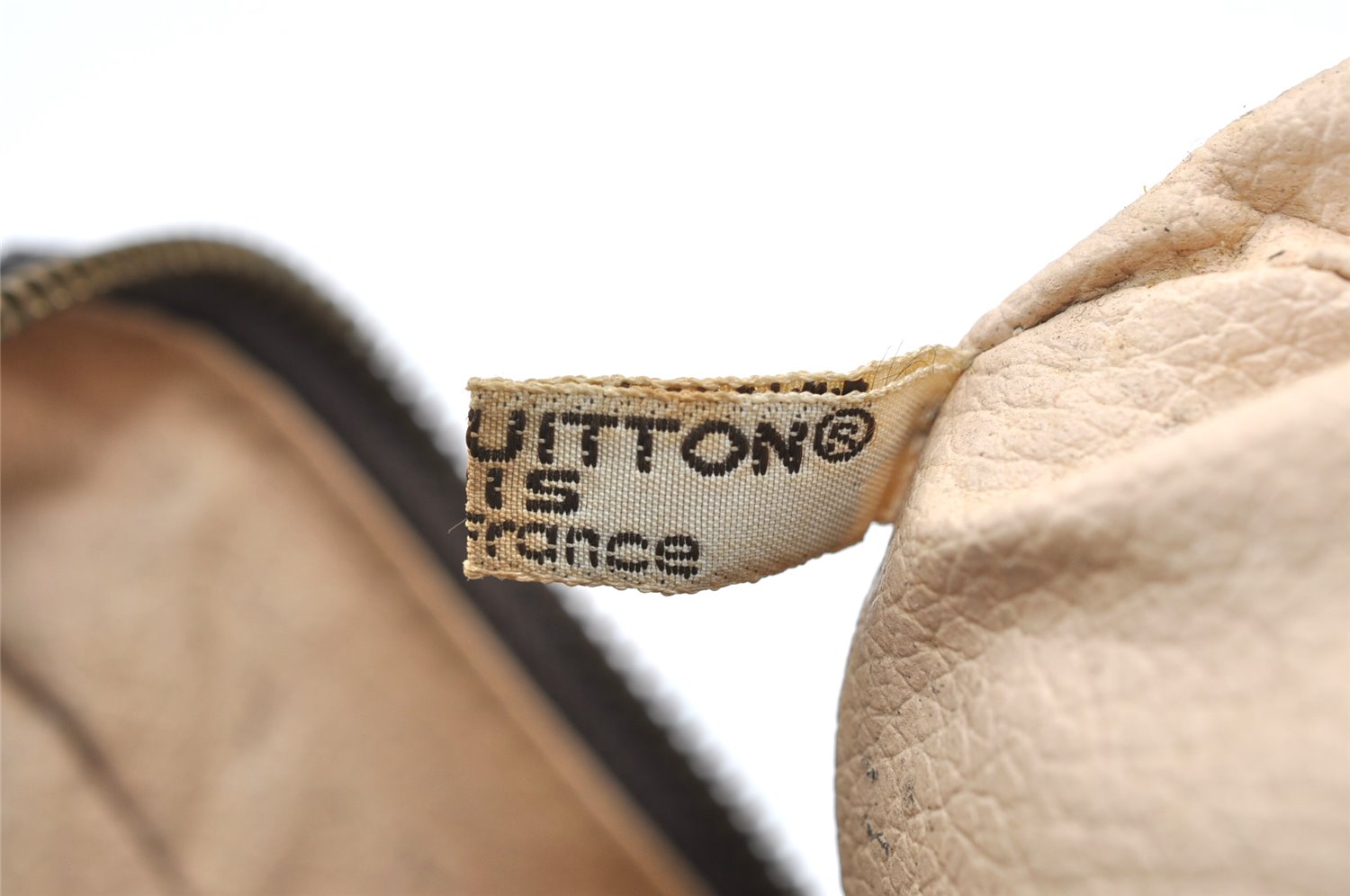 Auth Louis Vuitton Monogram Trousse Toilette 28 Clutch Hand Bag M47522 LV 3324K