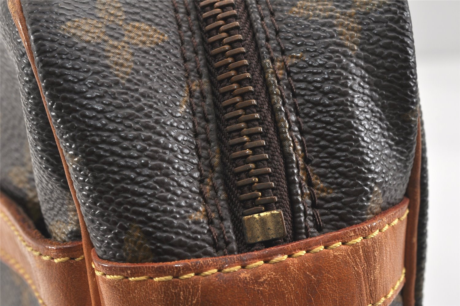 Authentic Louis Vuitton Monogram Compiegne 28 Clutch Hand Bag M51845 LV 3325K