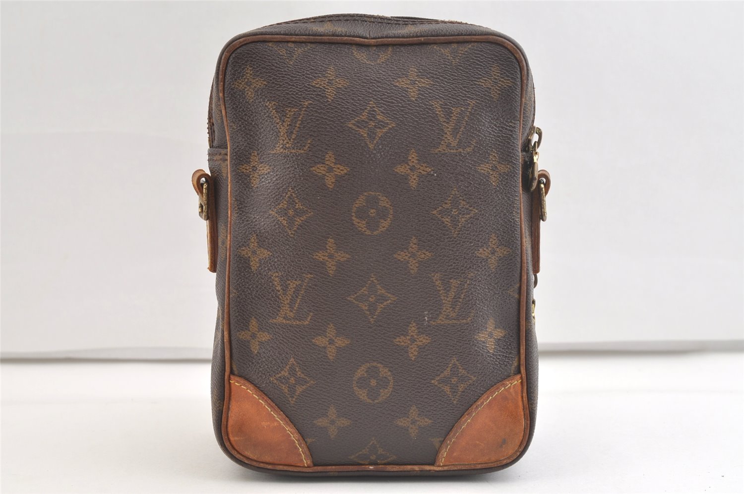 Authentic Louis Vuitton Monogram Amazone Shoulder Cross Bag M45236 LV Junk 3326K