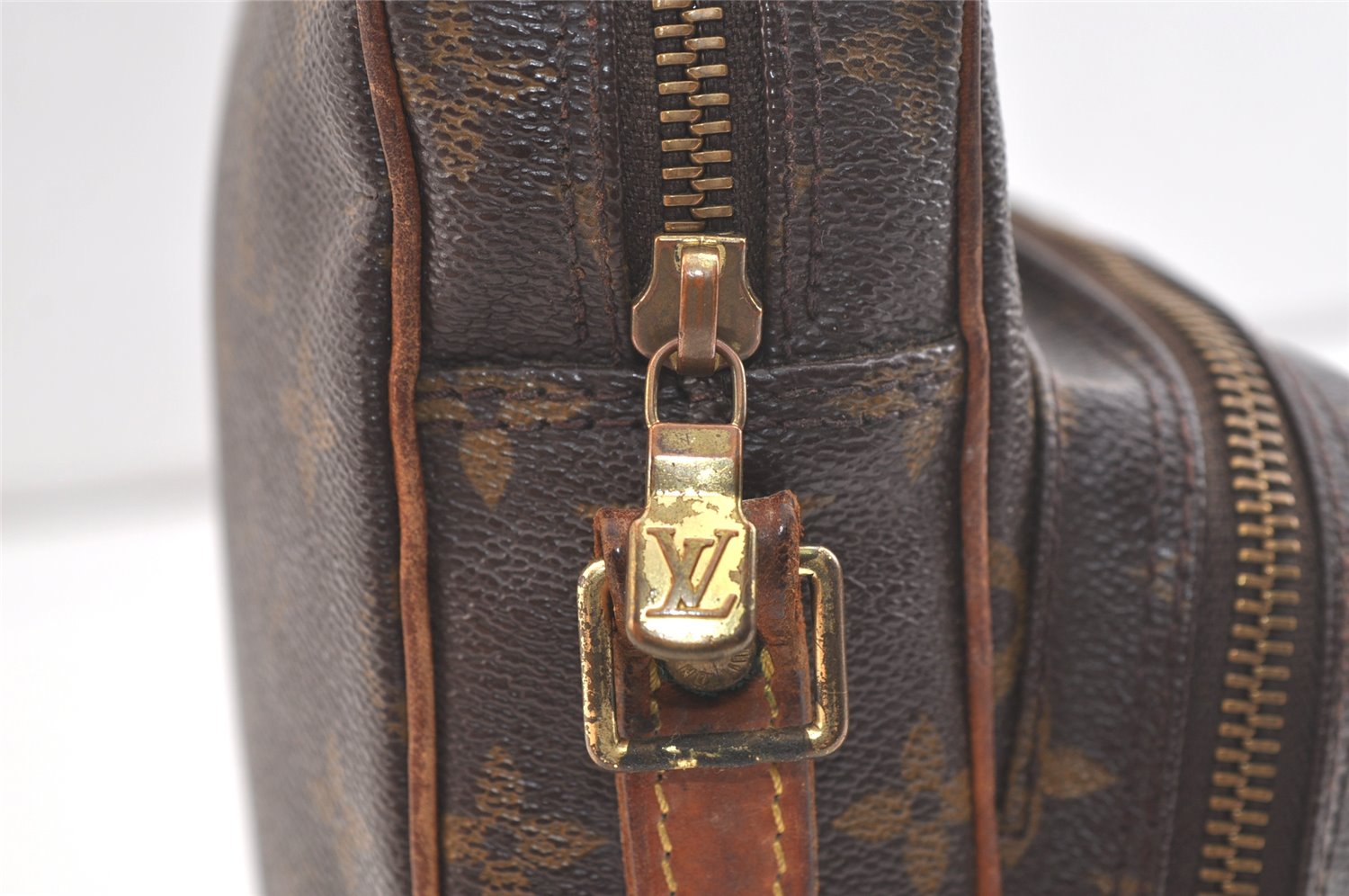 Authentic Louis Vuitton Monogram Amazone Shoulder Cross Bag M45236 LV Junk 3326K