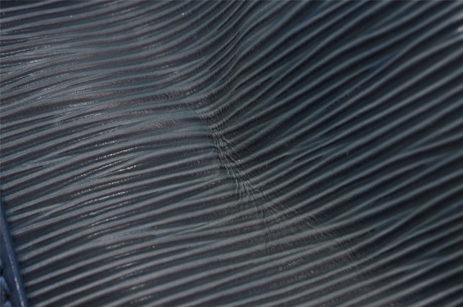 Authentic Louis Vuitton Epi Randonnee PM Shoulder Bag Blue M52355 LV 3331I