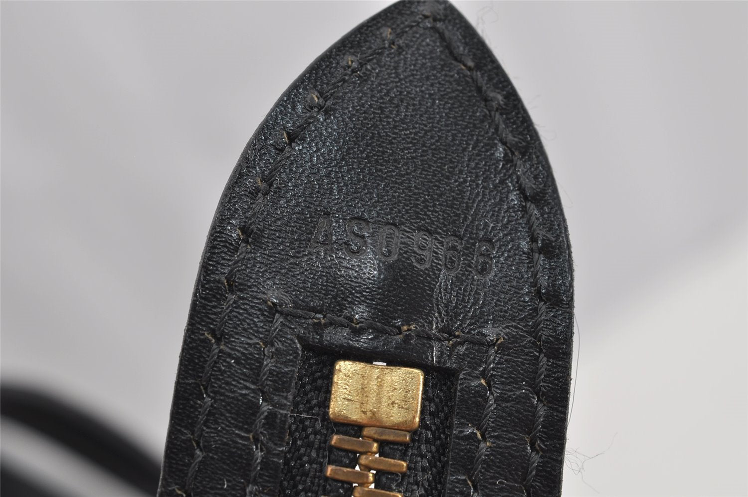 Auth Louis Vuitton Epi Saint Jacques Shopping Shoulder Bag Black M52262 LV 3332I