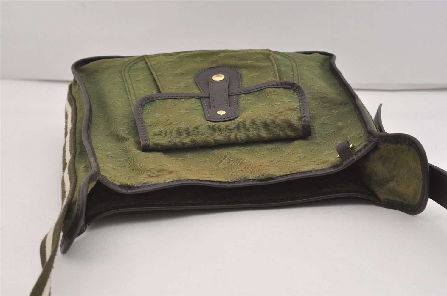 Authentic Louis Vuitton Monogram Mini Besace Mary Kate Shoulder Bag Green 3332J