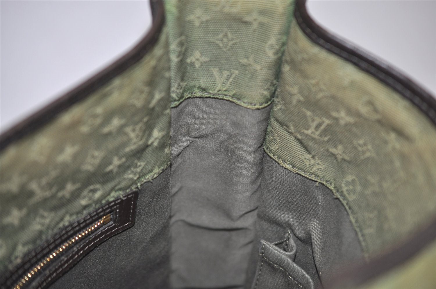 Authentic Louis Vuitton Monogram Mini Besace Mary Kate Shoulder Bag Green 3332J