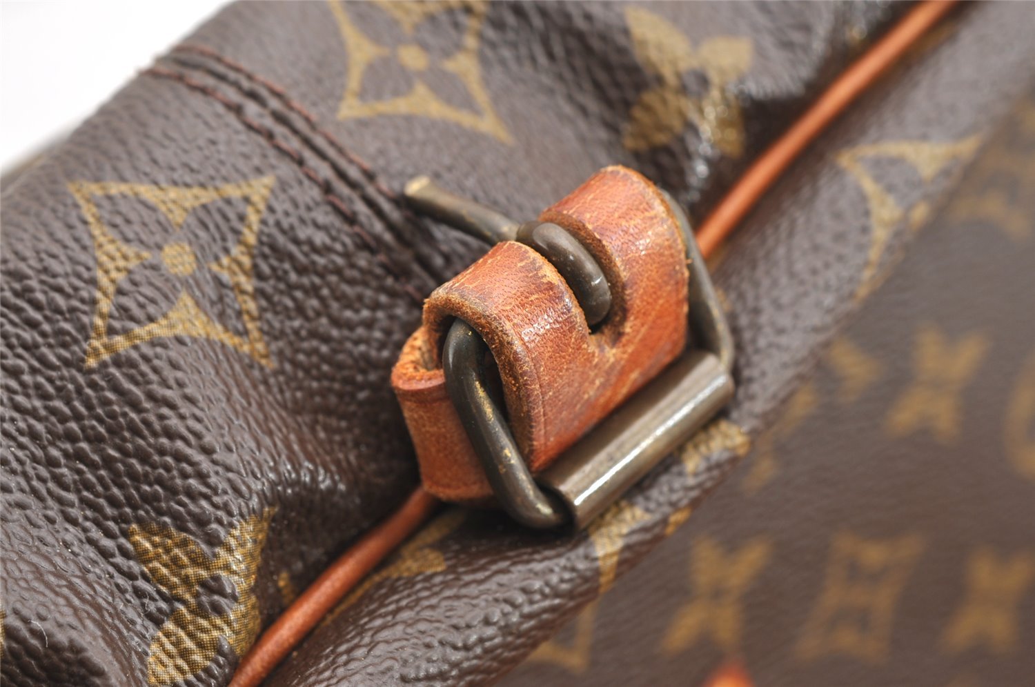 Authentic Louis Vuitton Monogram Saumur 30 Shoulder Cross Bag M42256 LV 3333I