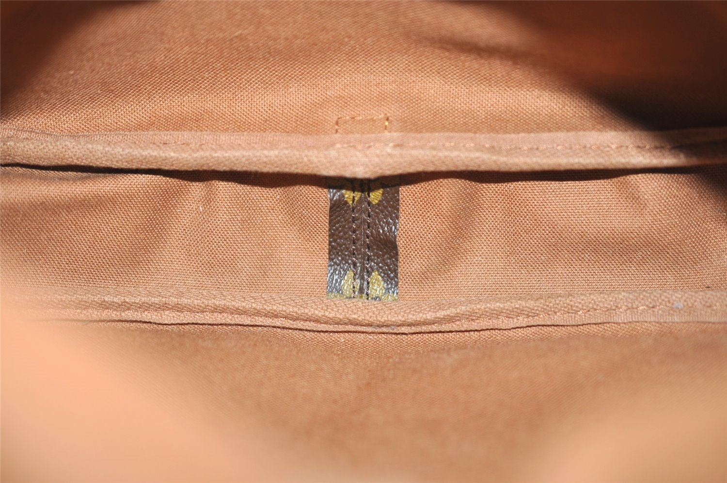 Authentic Louis Vuitton Monogram Saumur 30 Shoulder Cross Bag M42256 LV 3333I