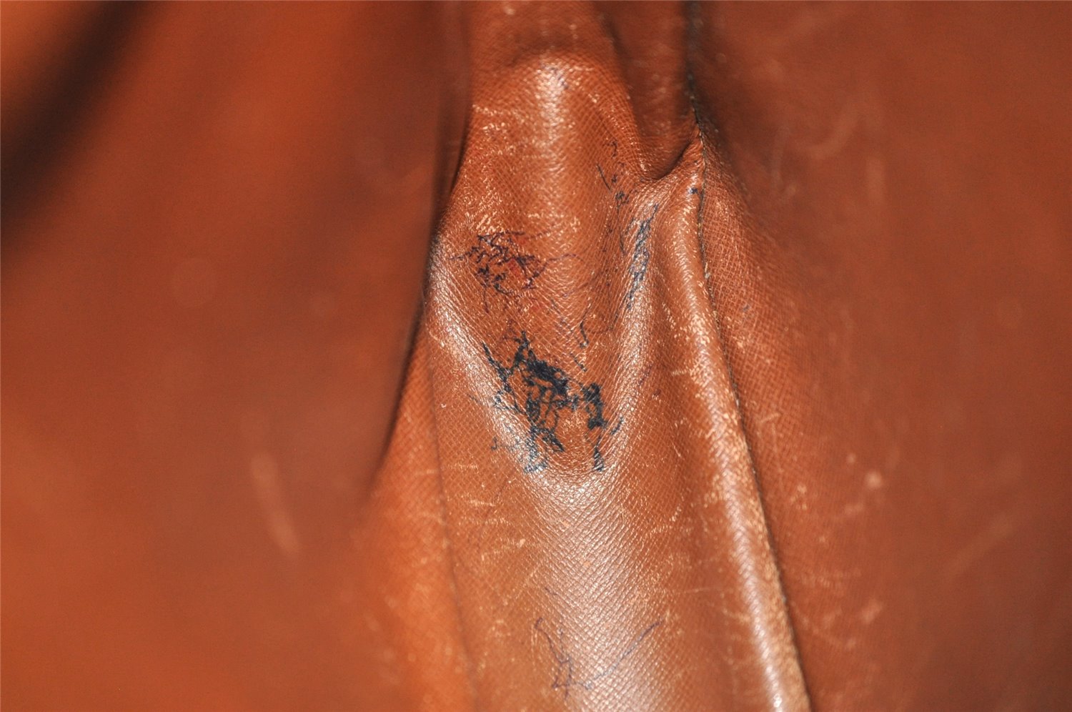 Authentic Louis Vuitton Monogram Danube GM Shoulder Cross Bag M45262 LV 3338K