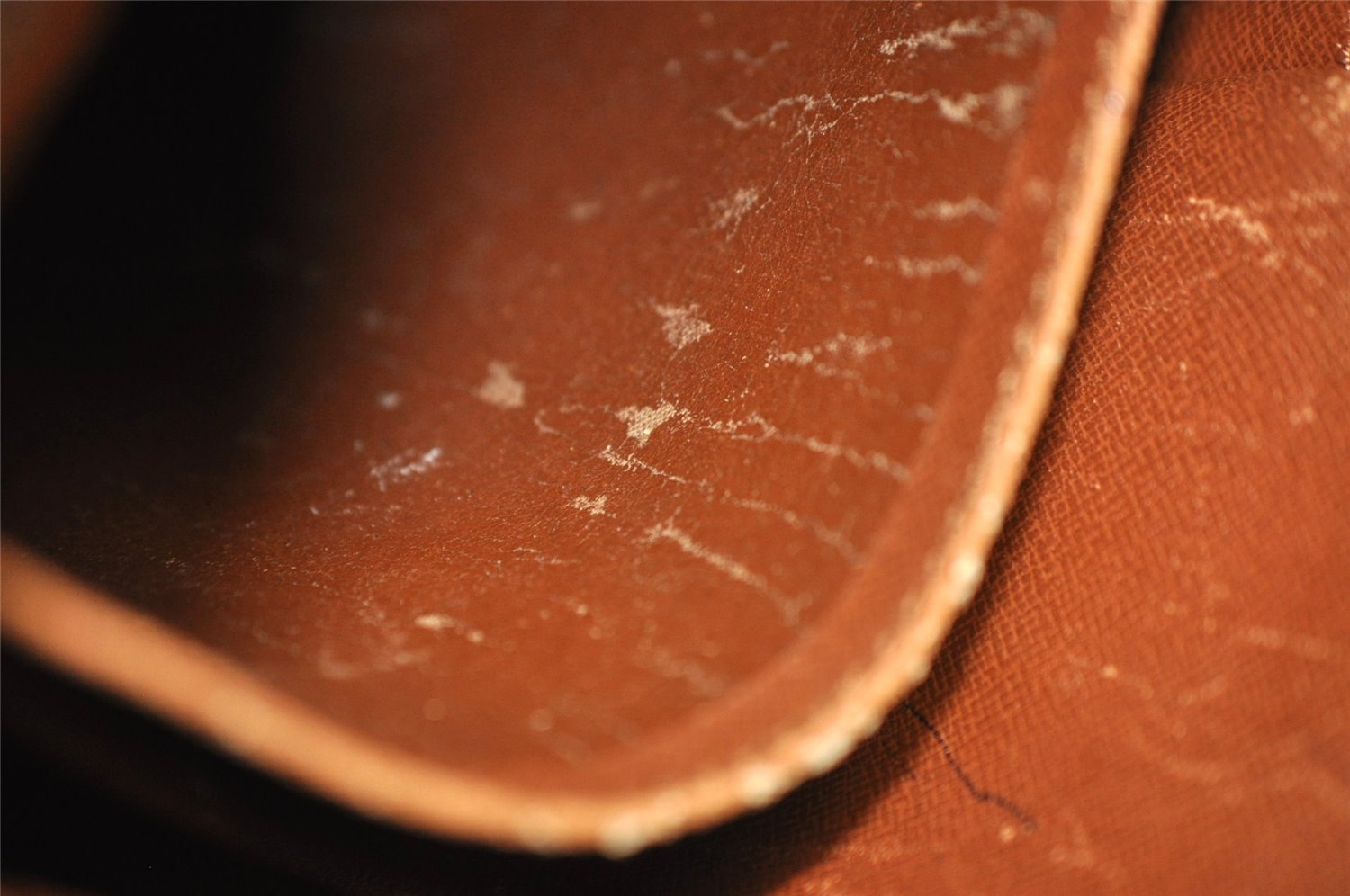 Authentic Louis Vuitton Monogram Danube GM Shoulder Cross Bag M45262 LV 3338K