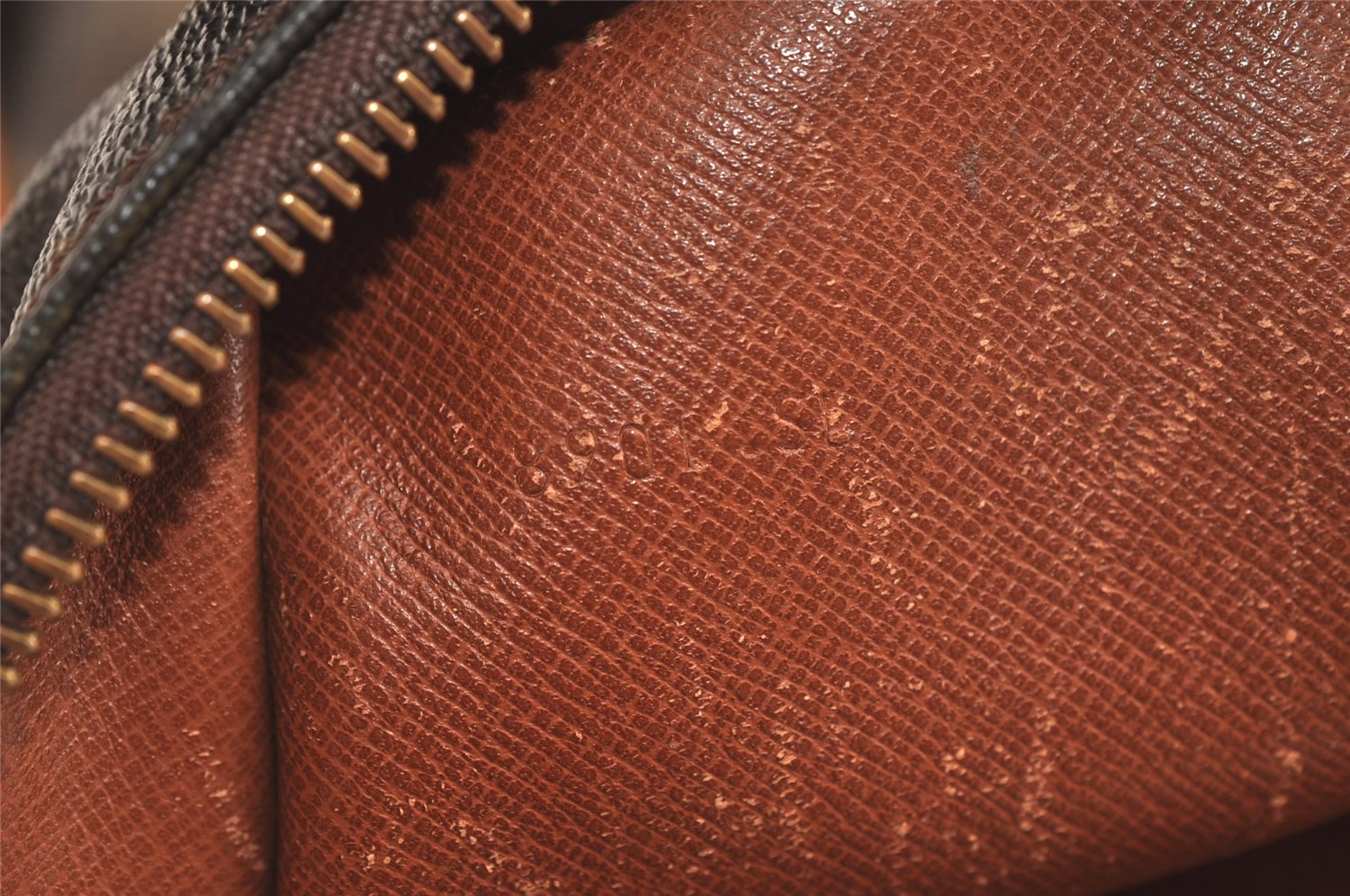 Authentic Louis Vuitton Monogram Danube GM Shoulder Cross Bag M45262 LV 3338K