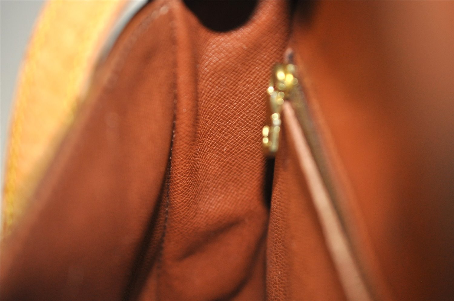 Authentic Louis Vuitton Monogram Saint Cloud GM M51242 Shoulder Bag Junk 3339I