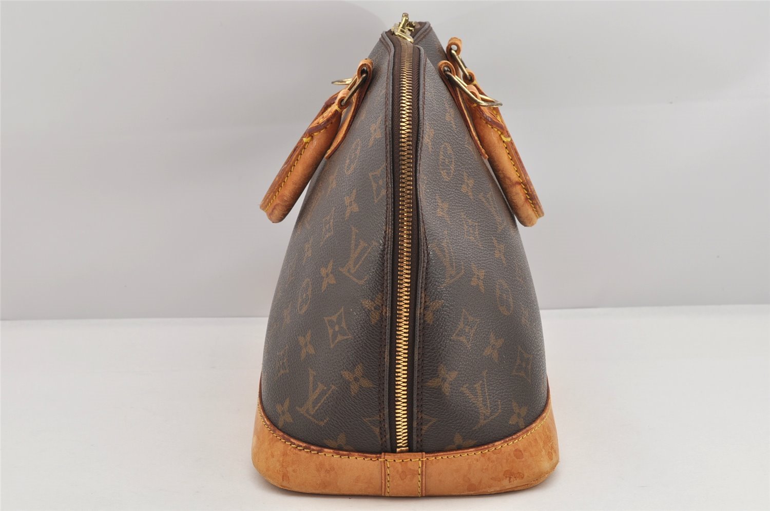 Authentic Louis Vuitton Monogram Alma Hand Bag Purse M51130 LV 3339K