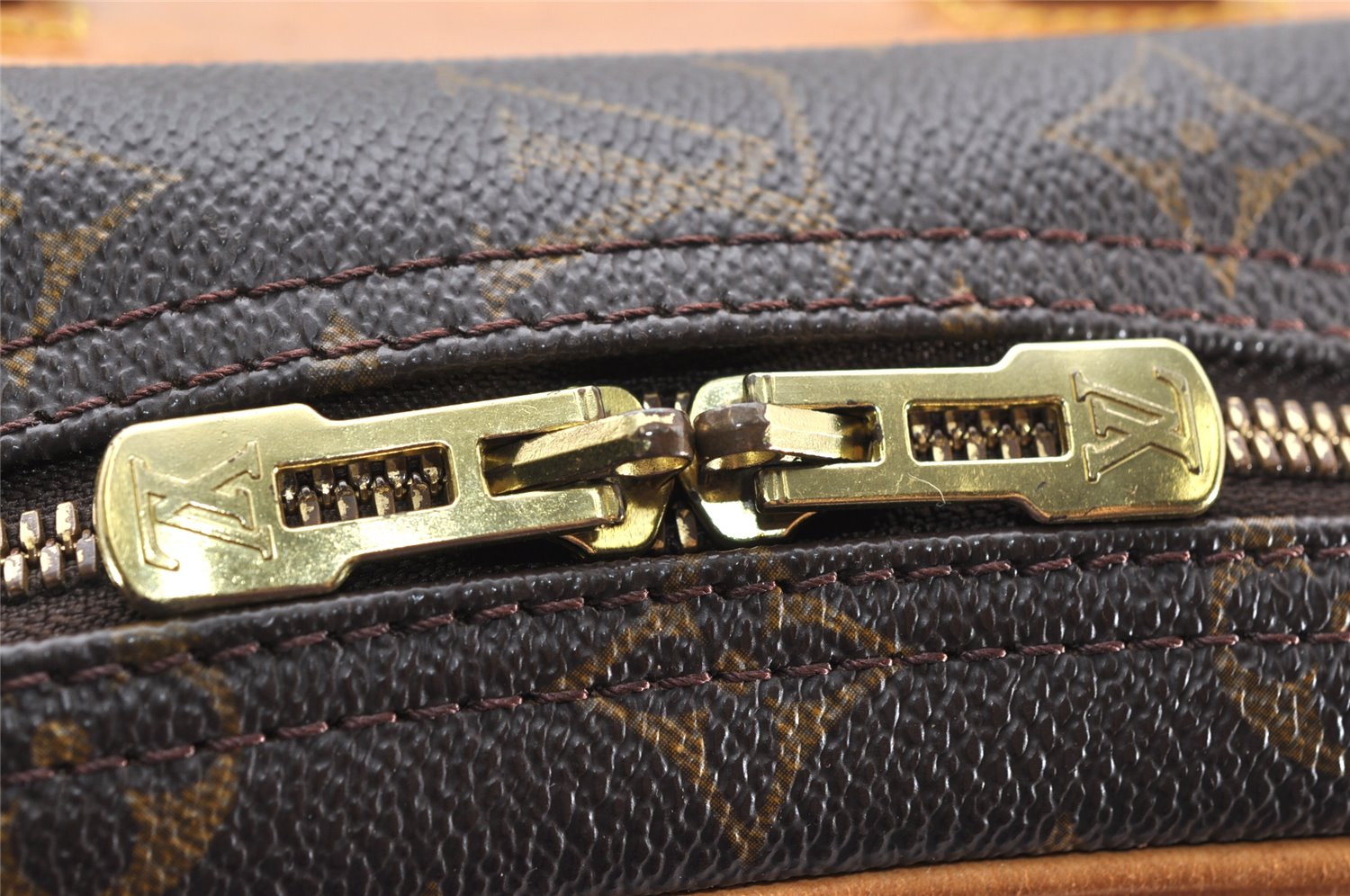 Authentic Louis Vuitton Monogram Excursion Hand Bag M41450 LV 3343K