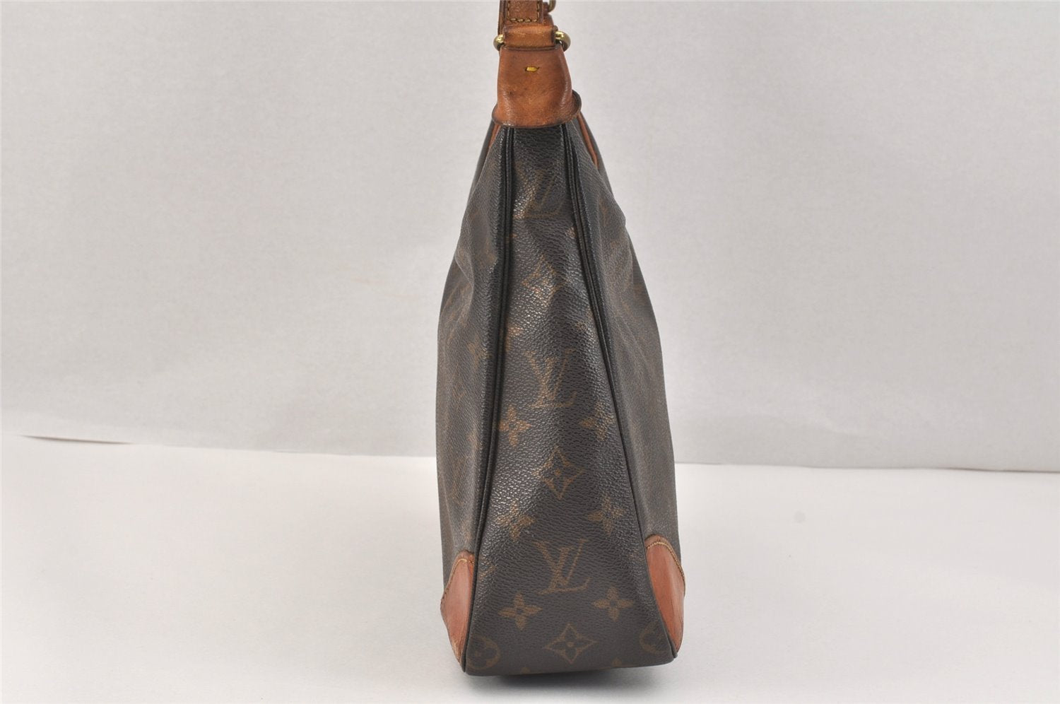 Authentic Louis Vuitton Monogram Boulogne 30 Shoulder Cross Bag M52165 LV 3344K