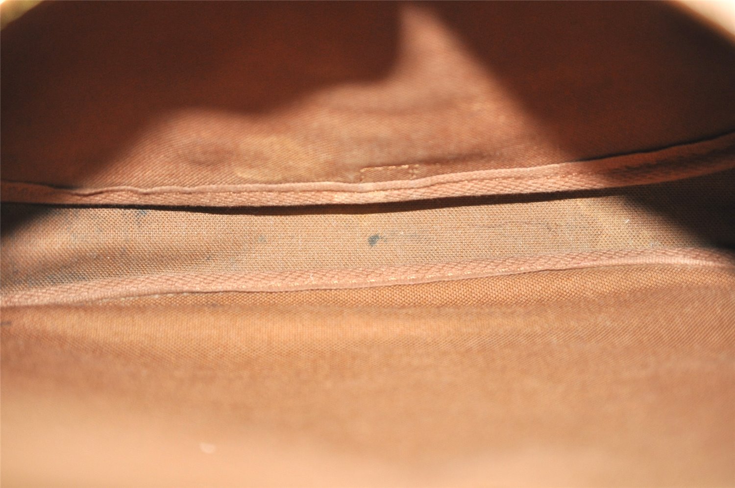 Authentic Louis Vuitton Monogram Saumur 30 Shoulder Cross Bag M42256 LV 3346K