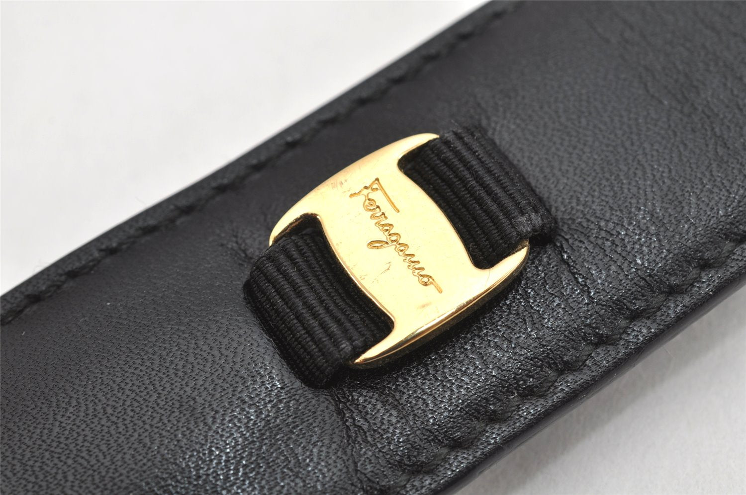 Authentic Salvatore Ferragamo Vara Vintage Leather Belt 26.4-28.3