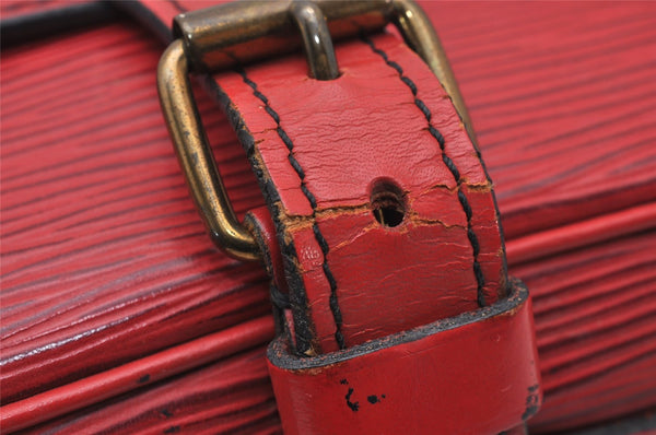 Authentic Louis Vuitton Epi Cartouchiere MM Shoulder Cross Bag M52247 Red 3353J