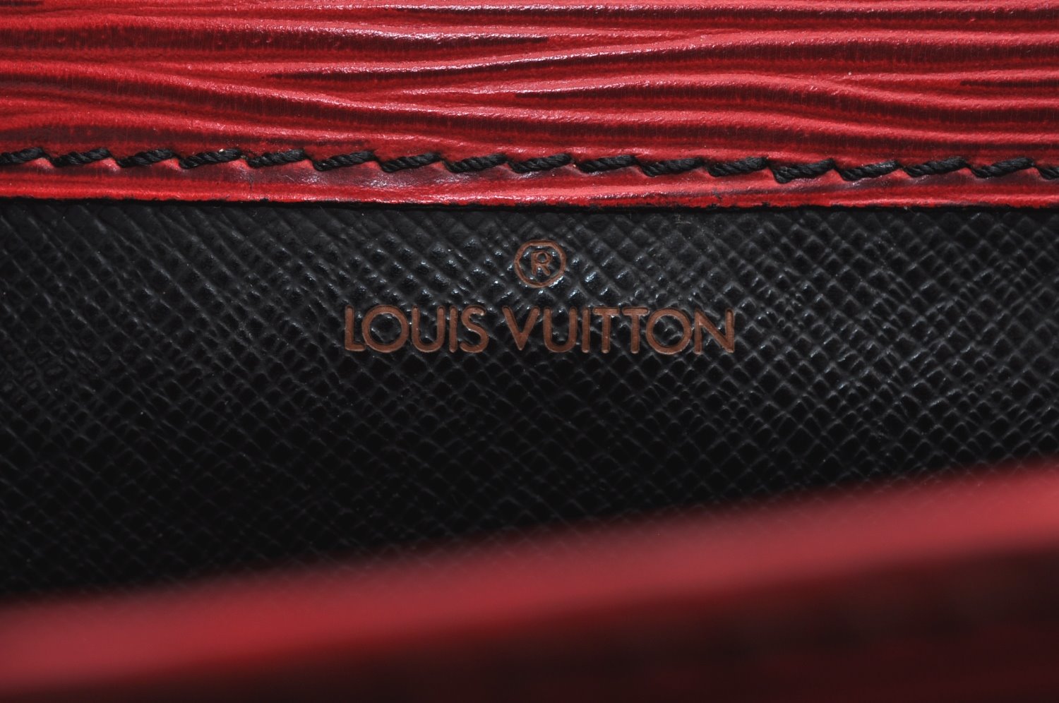 Authentic Louis Vuitton Epi Cartouchiere MM Shoulder Cross Bag M52247 Red 3353J