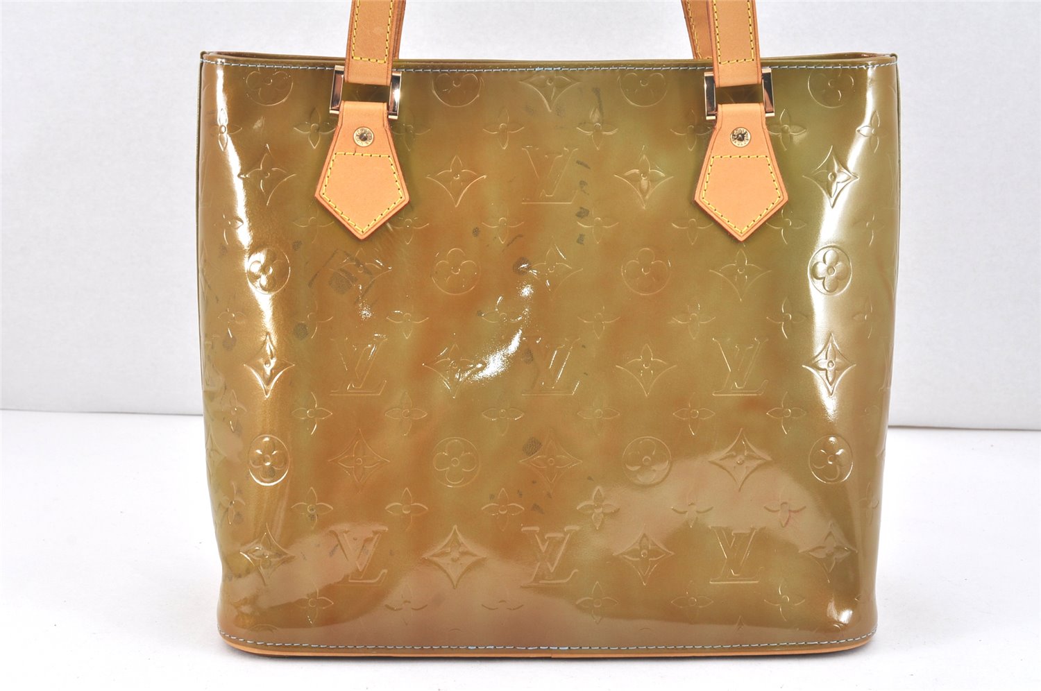 Authentic Louis Vuitton Vernis Houston Shoulder Bag Light Green M91005 LV 3364K