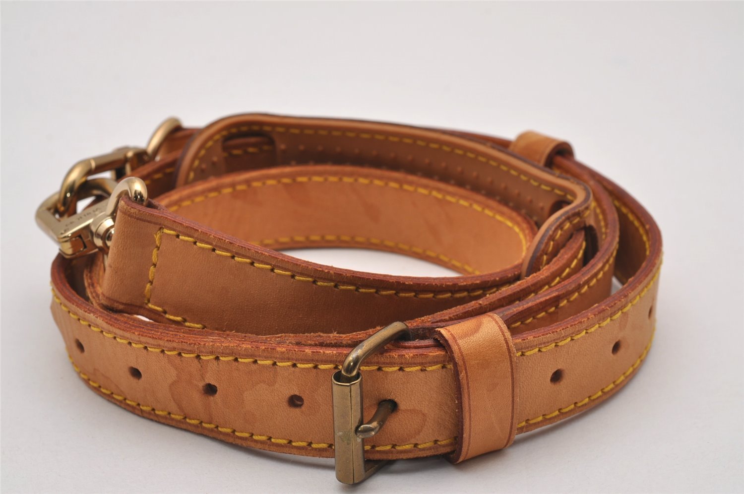 Authentic Louis Vuitton Leather Shoulder Strap Beige 40.9-48