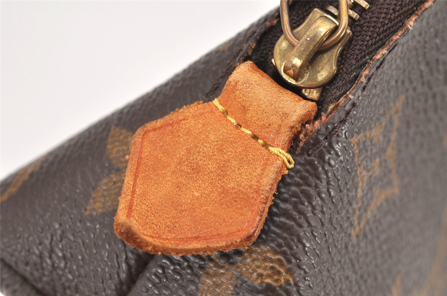 Authentic Louis Vuitton Monogram Pochette Cosmetic Pouch M47515 LV 3370K