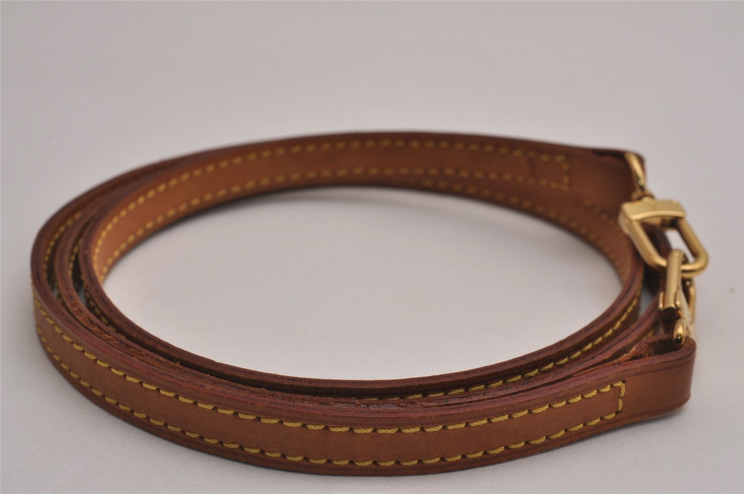 Authentic Louis Vuitton Leather Shoulder Strap Beige 45.1