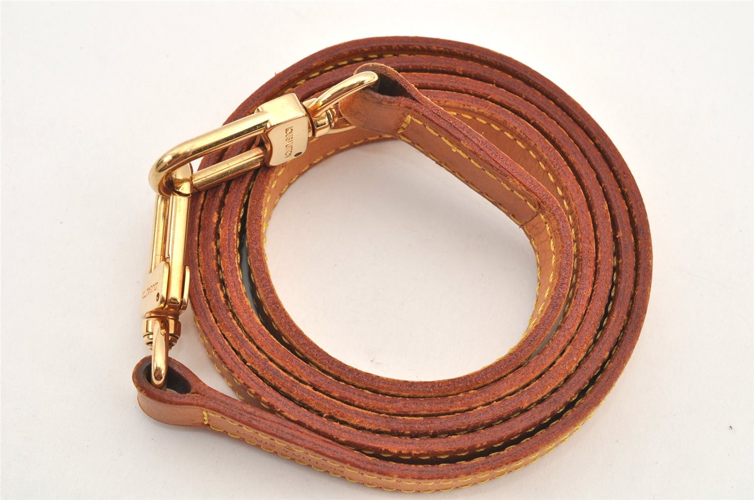 Authentic Louis Vuitton Leather Shoulder Strap Beige 47.2