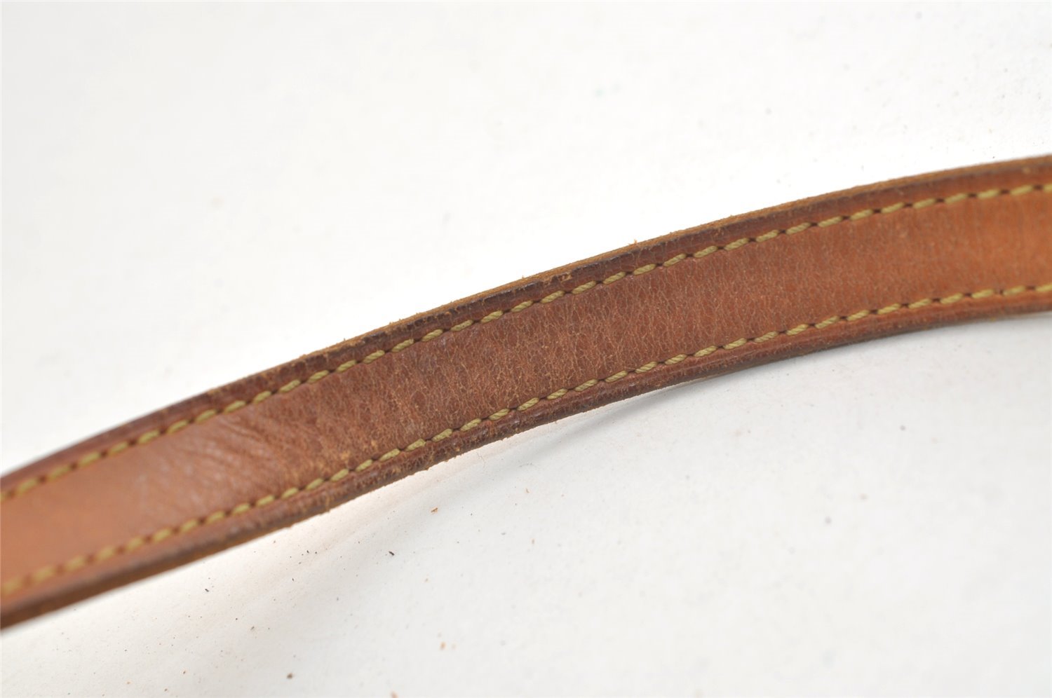Authentic Louis Vuitton Leather Shoulder Strap For Bucket GM 31.9
