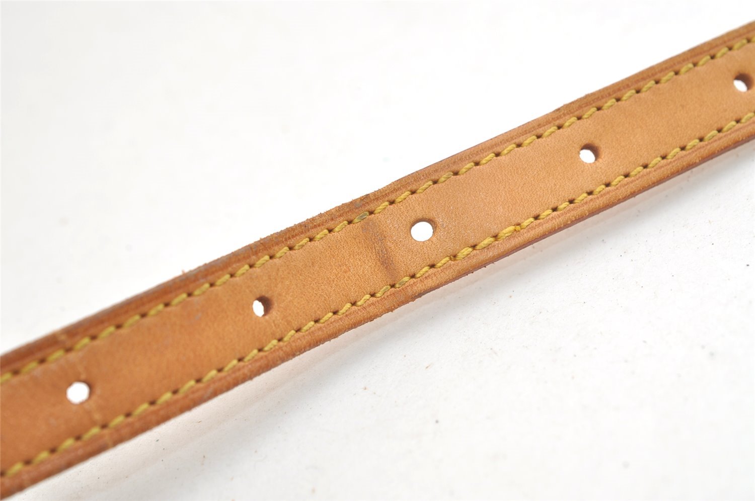 Authentic Louis Vuitton Leather Shoulder Strap For Bucket GM 31.9