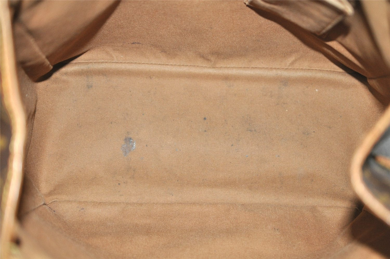 Authentic Louis Vuitton Monogram Batignolles Vertical Tote Bag M51153 LV 3387J