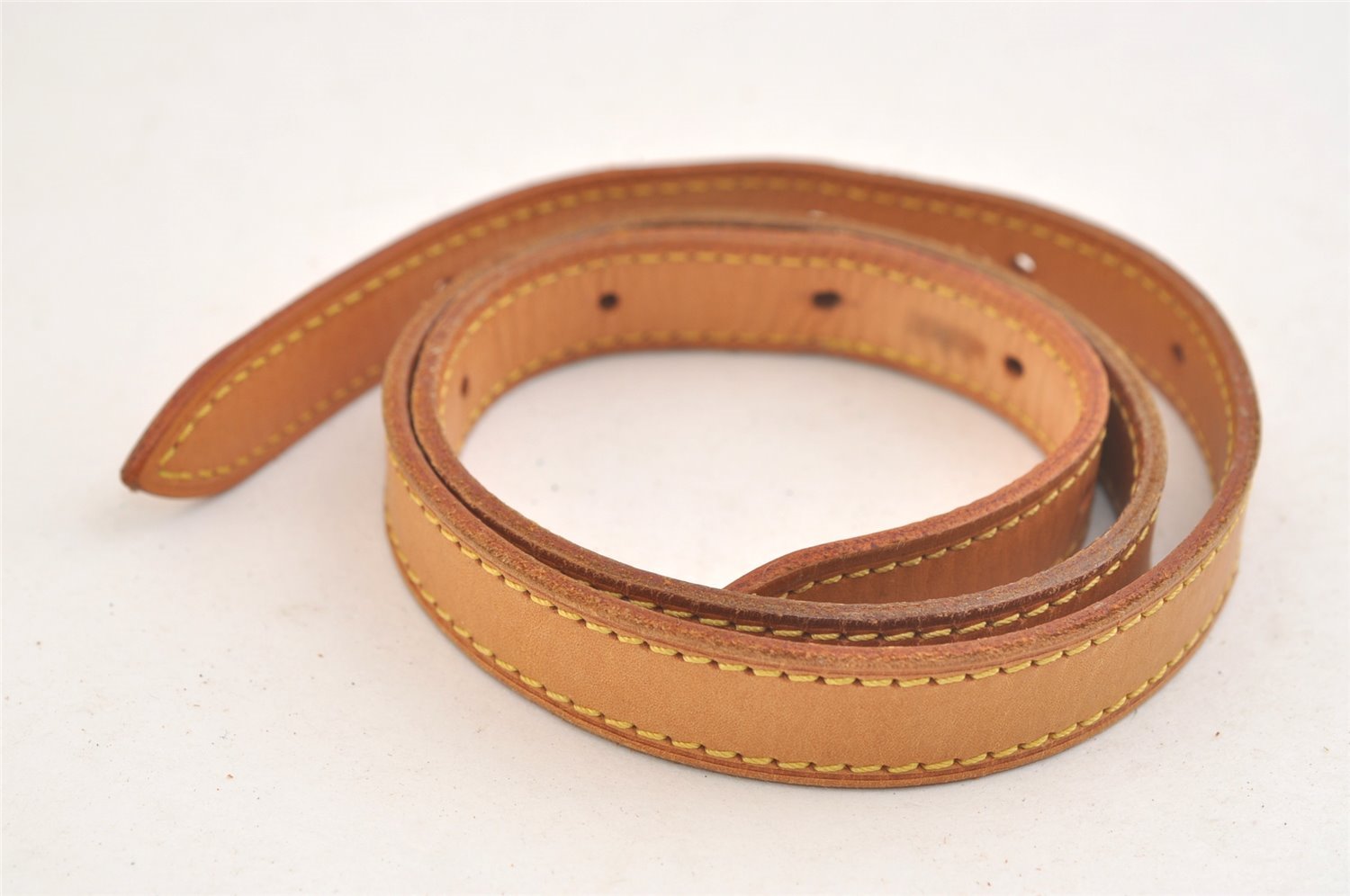 Authentic Louis Vuitton Leather Shoulder Strap For Bucket GM 31.9