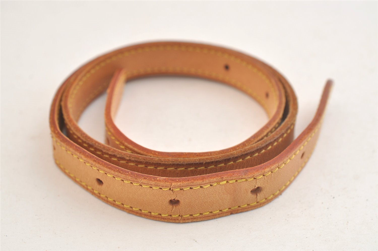Authentic Louis Vuitton Leather Shoulder Strap For Bucket GM 31.9